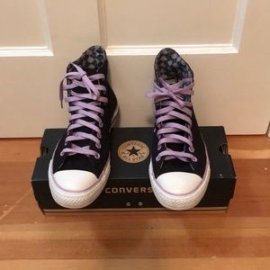 A pair of unisex Chuck Taylor shoes